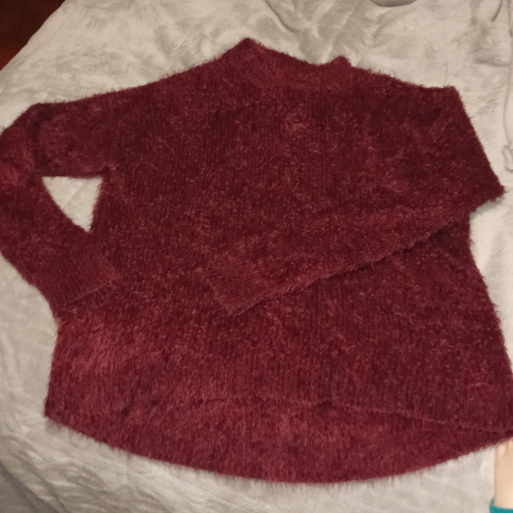 Women's Maroon Soft Eyelash Holiday Sweater in a size Medium FREE SHIPPING!